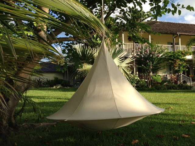 Cacoon Hanging Nest Durable Outdoor Retreat