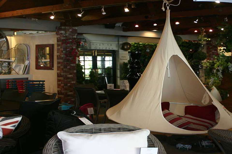 Cacoon Hanging Nest Durable Outdoor Retreat