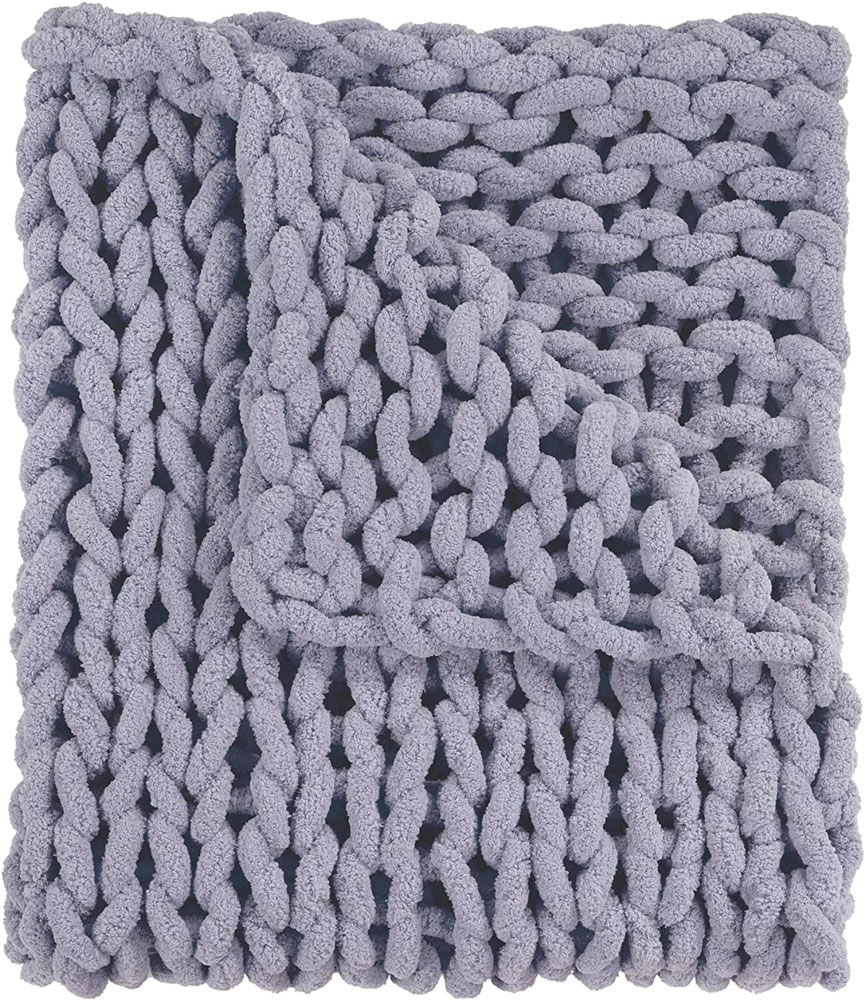 Chunky Chenille Braided Throw Airy Comfort