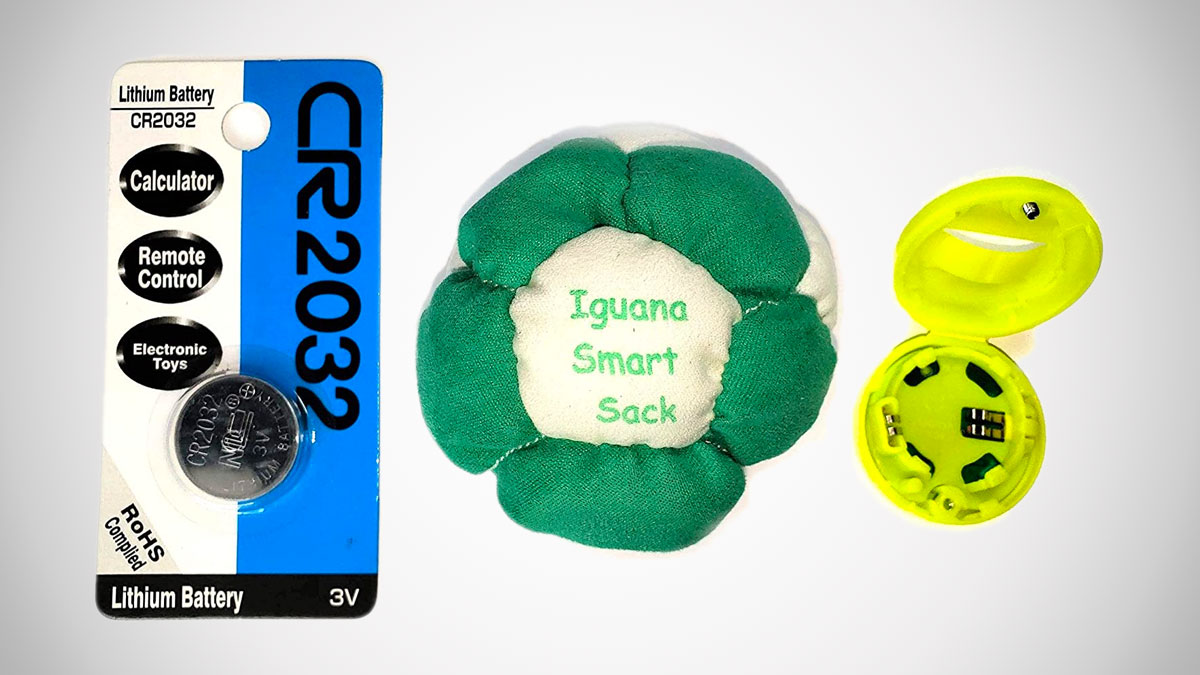 Iguana Smart Sack Bluetooth Hacky Sack Plus