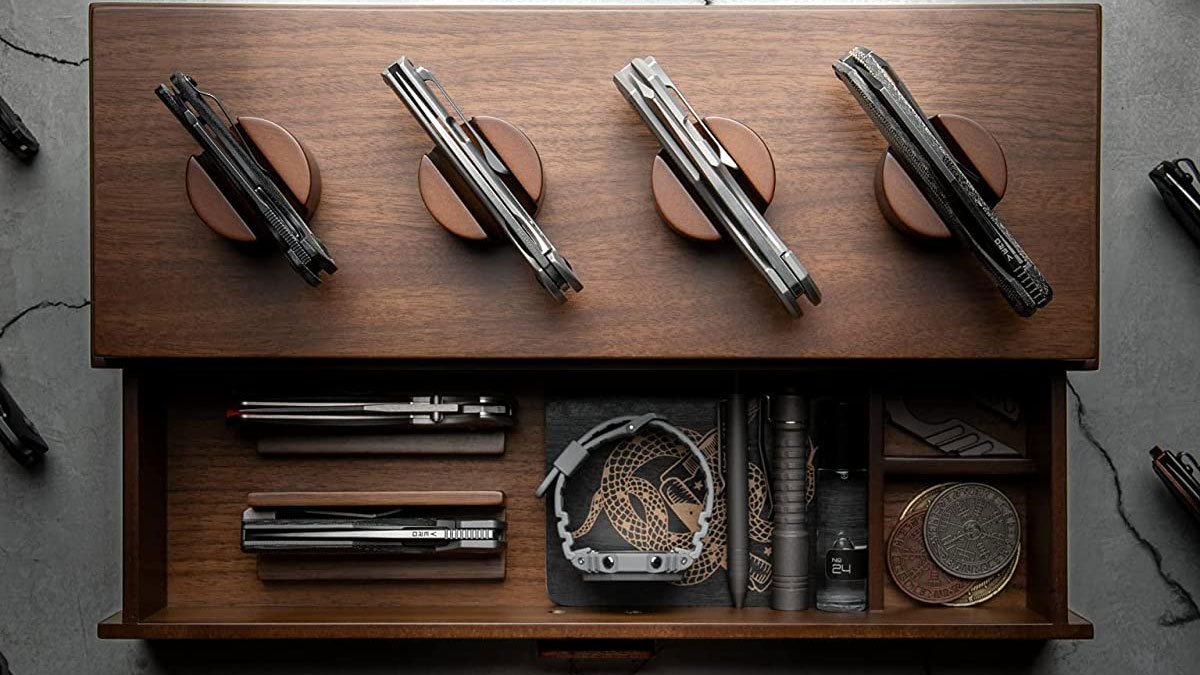 Holme Hadfield Knife Showcase EDC Storage