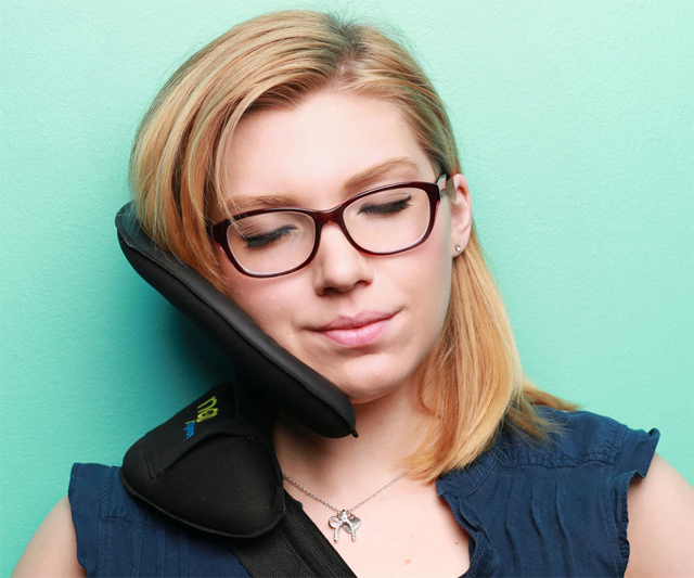 NapAnywhere Innovative HeadSupport Pillow