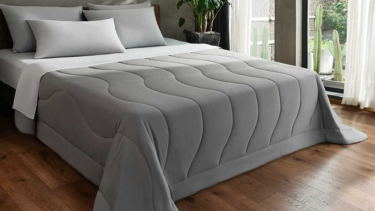 REST Evercool Luxury Cooling Comforter