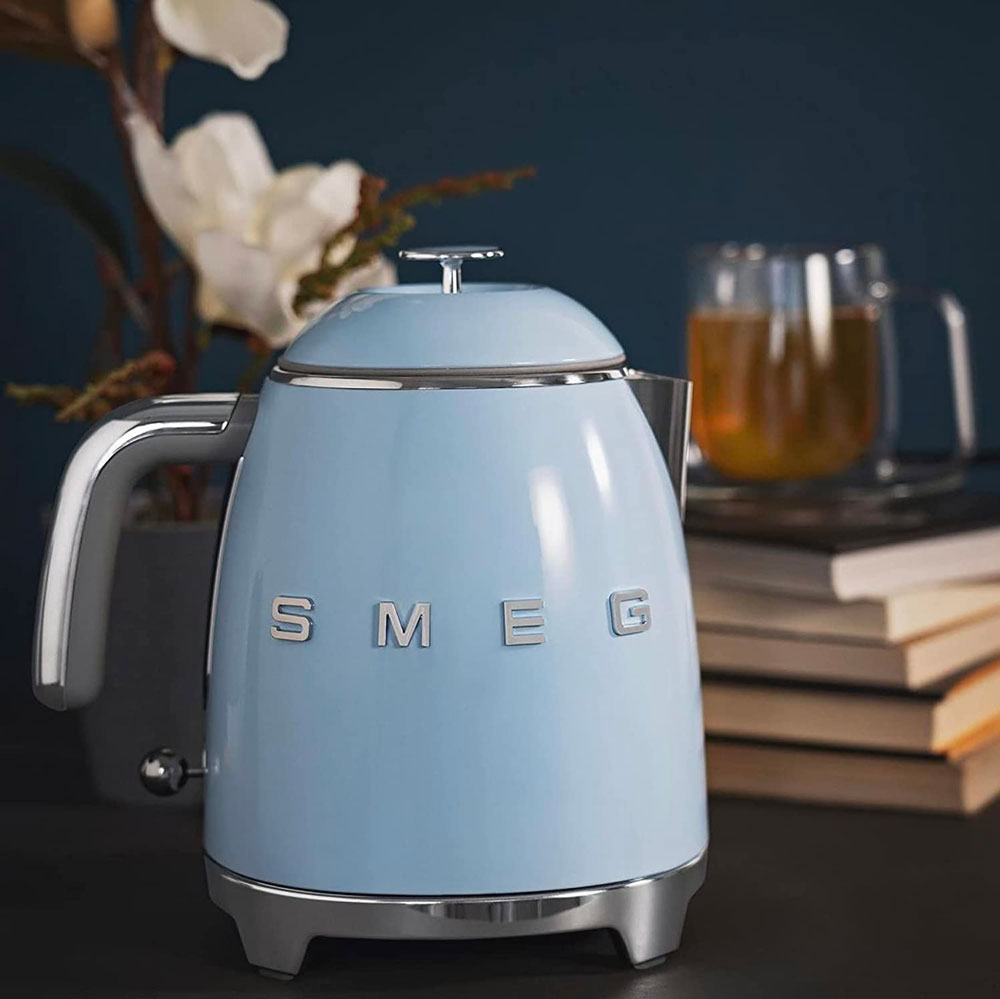 Smeg Compact Retro Electric Kettle