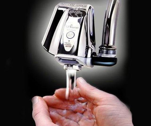 iTouchless TouchFree Faucet Enhancer