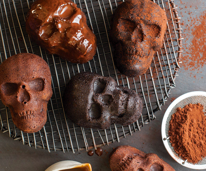 Nordic Ware Sinister Skull Cakelet Pan