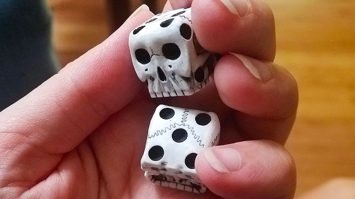 Skull Resin Game Night Dice